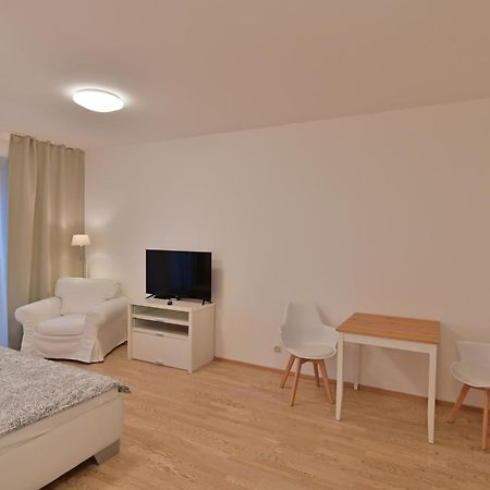 Ferienwohnung Garden Towers Prag Exterior foto