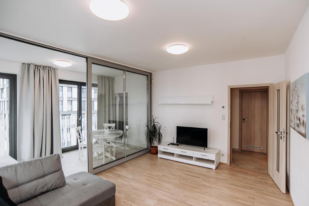 Ferienwohnung Garden Towers Prag Exterior foto
