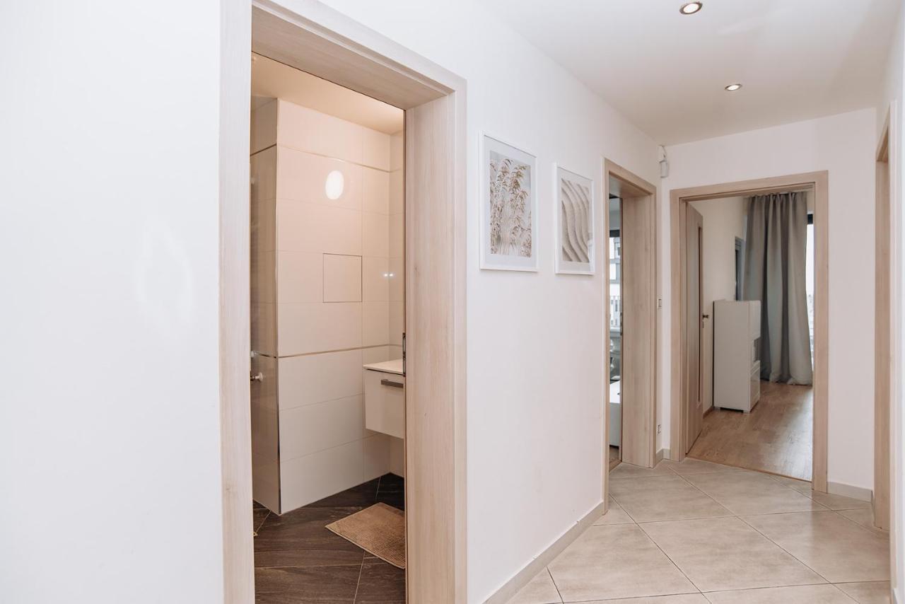 Ferienwohnung Garden Towers Prag Exterior foto